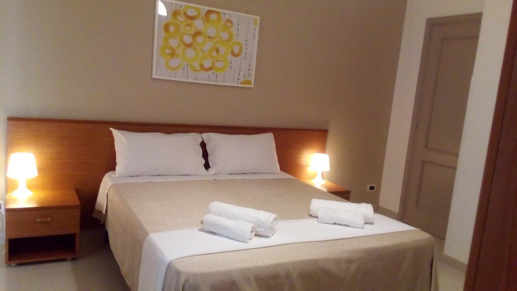 B&B Mimosa Giardini Naxos Ngoại thất bức ảnh
