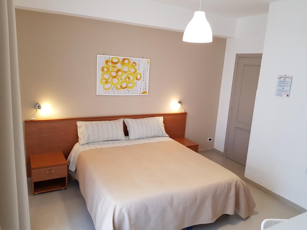 B&B Mimosa Giardini Naxos Ngoại thất bức ảnh